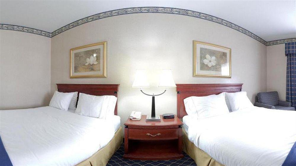 Holiday Inn Express & Suites Danville By Ihg Buitenkant foto