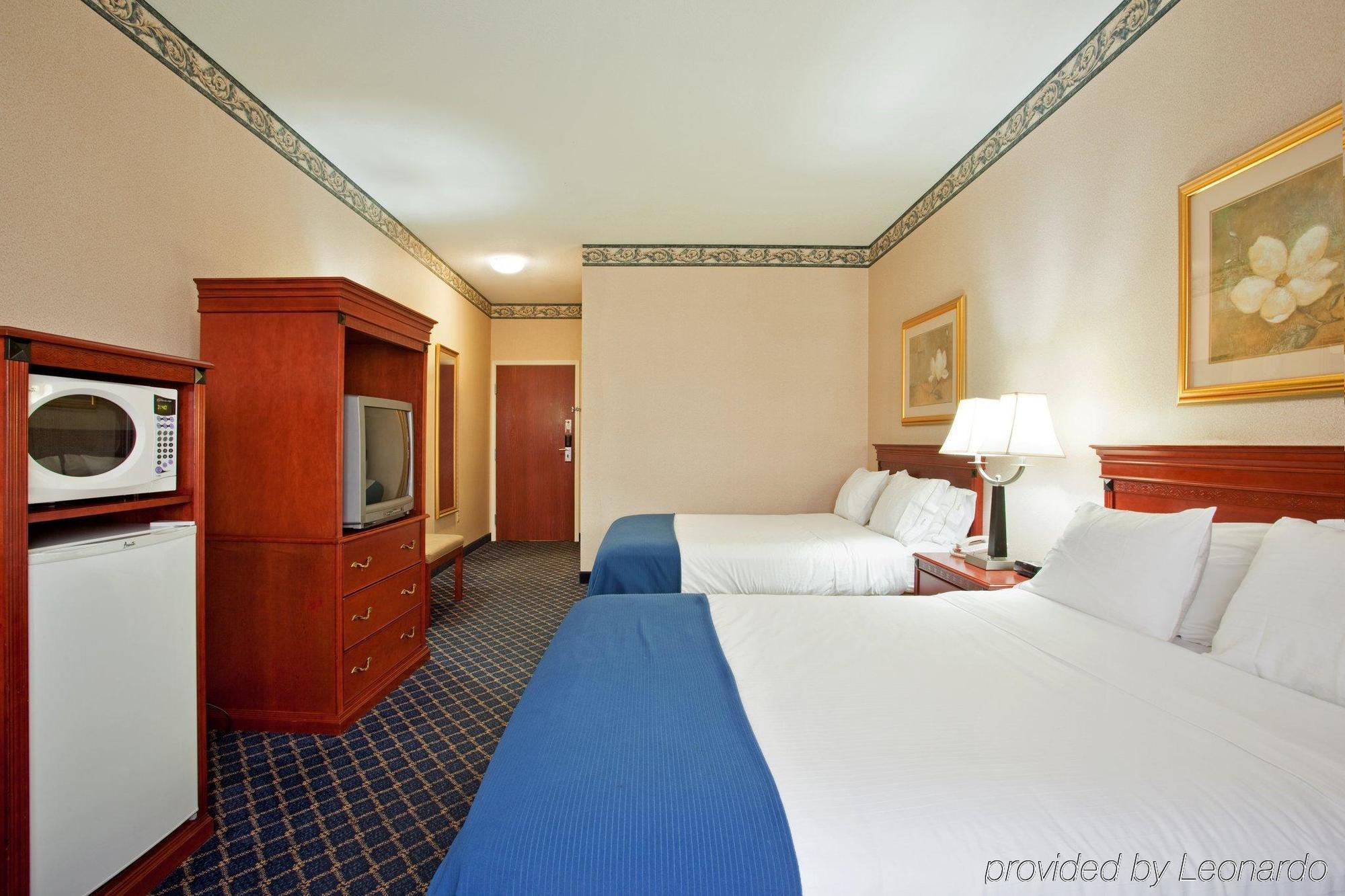 Holiday Inn Express & Suites Danville By Ihg Kamer foto