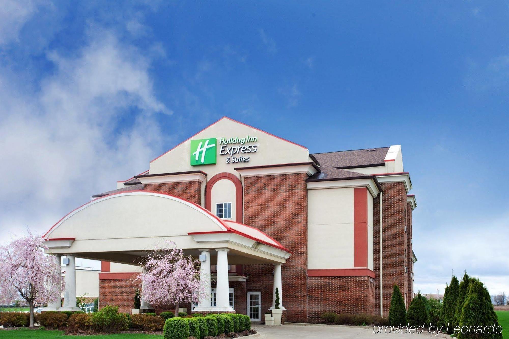 Holiday Inn Express & Suites Danville By Ihg Buitenkant foto